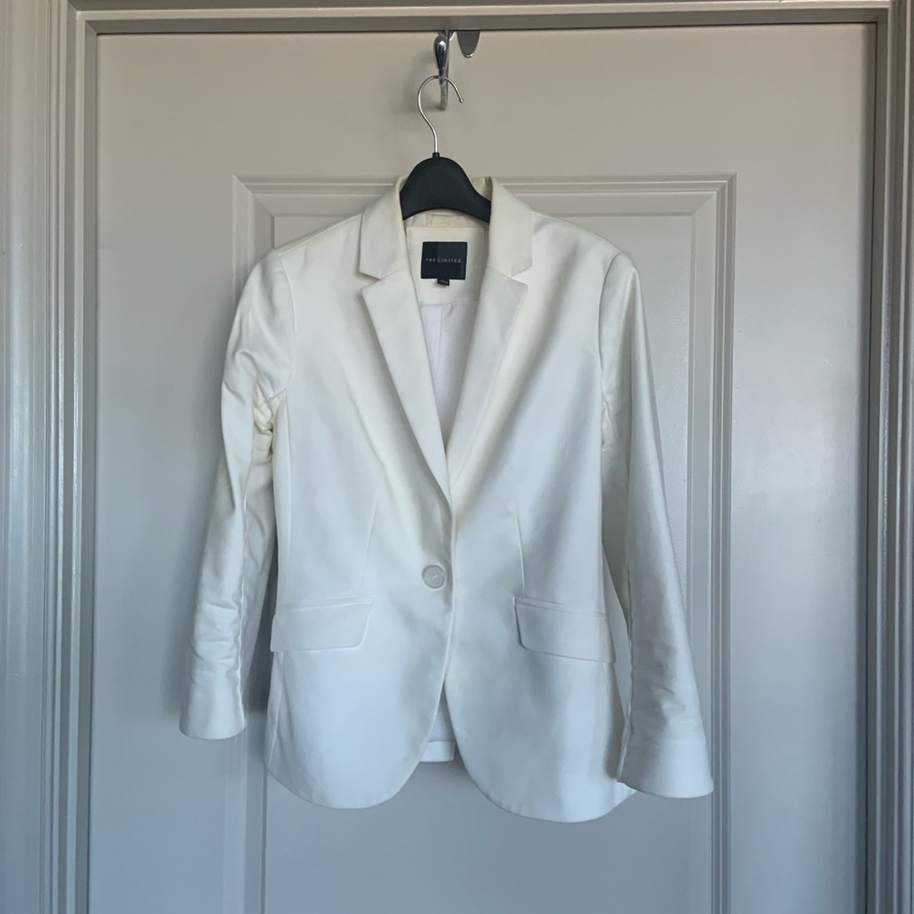 The Limited XS Cropped, Fitted 3/4 White Blazer